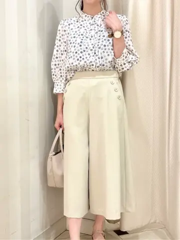 組曲 金井 コーディネート画像