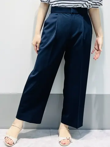 組曲 岡本 コーディネート画像