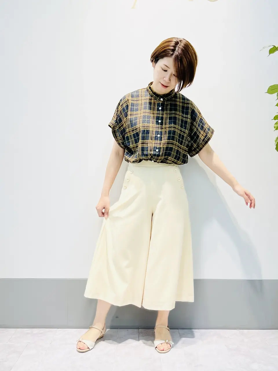 組曲 岡本 コーディネート画像