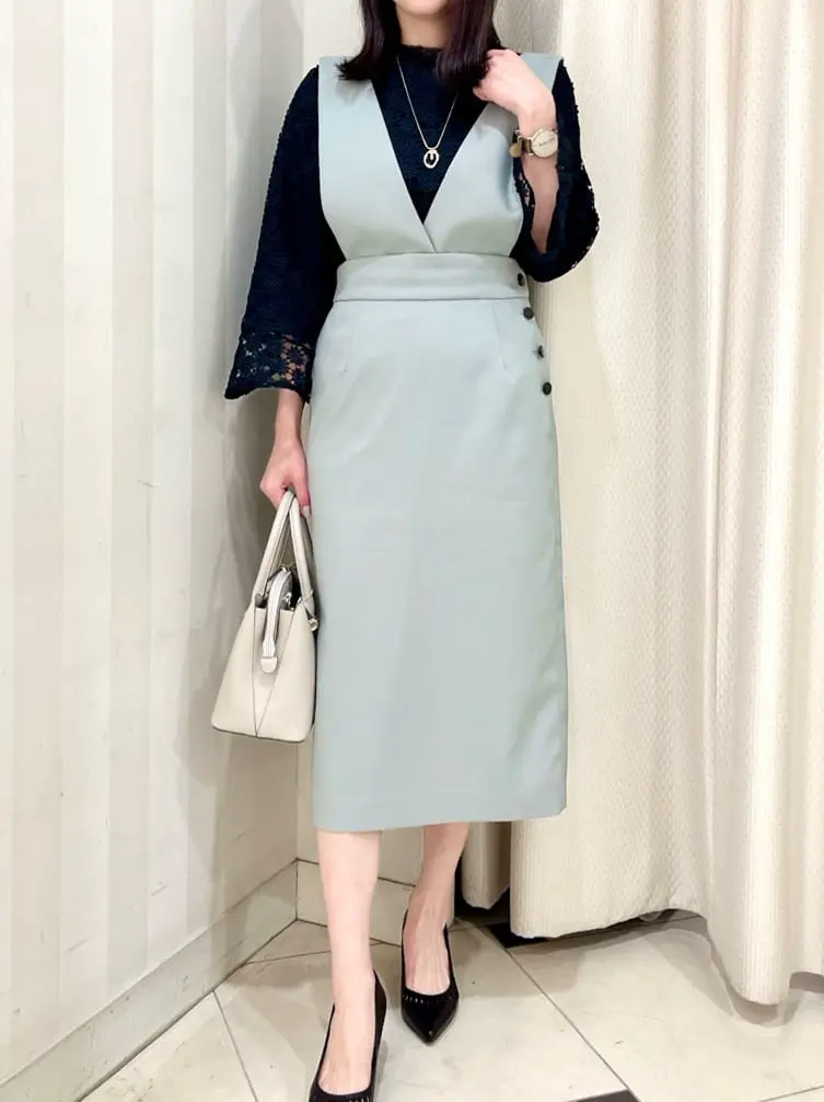 組曲 金井 コーディネート画像