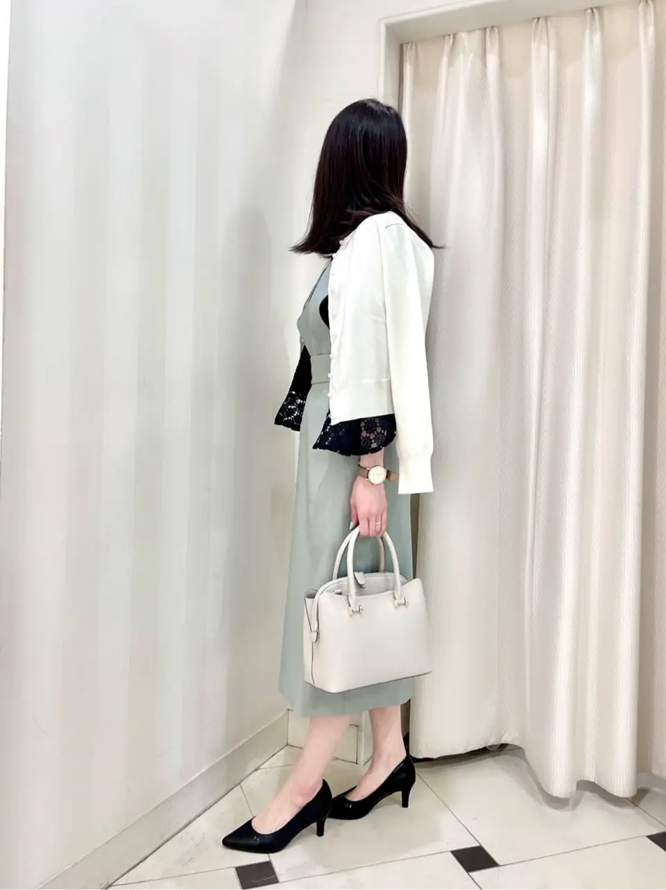 組曲 金井 コーディネート画像