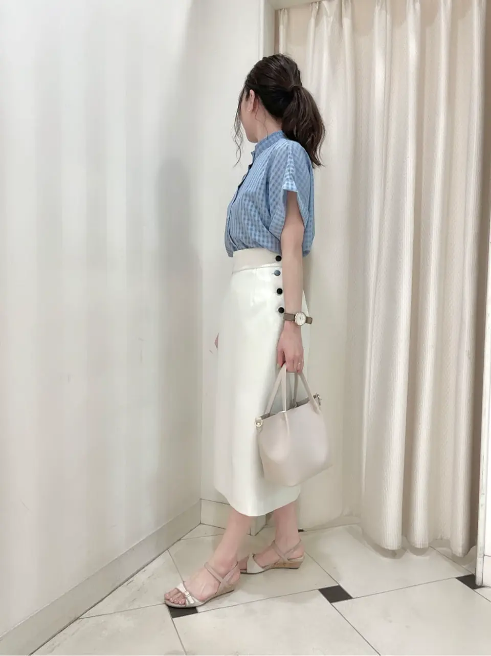 組曲 金井 コーディネート画像