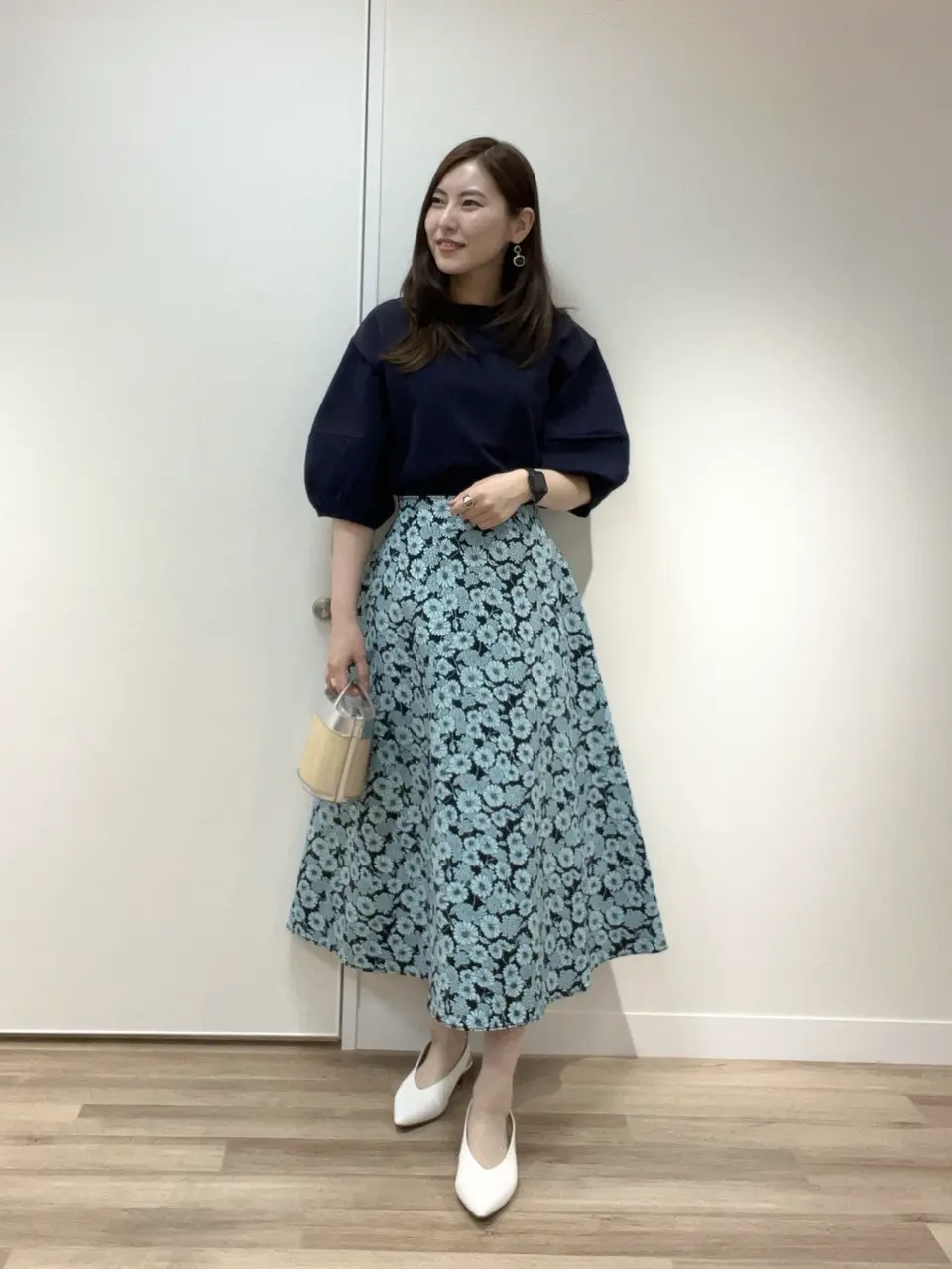 組曲 岩田 コーディネート画像