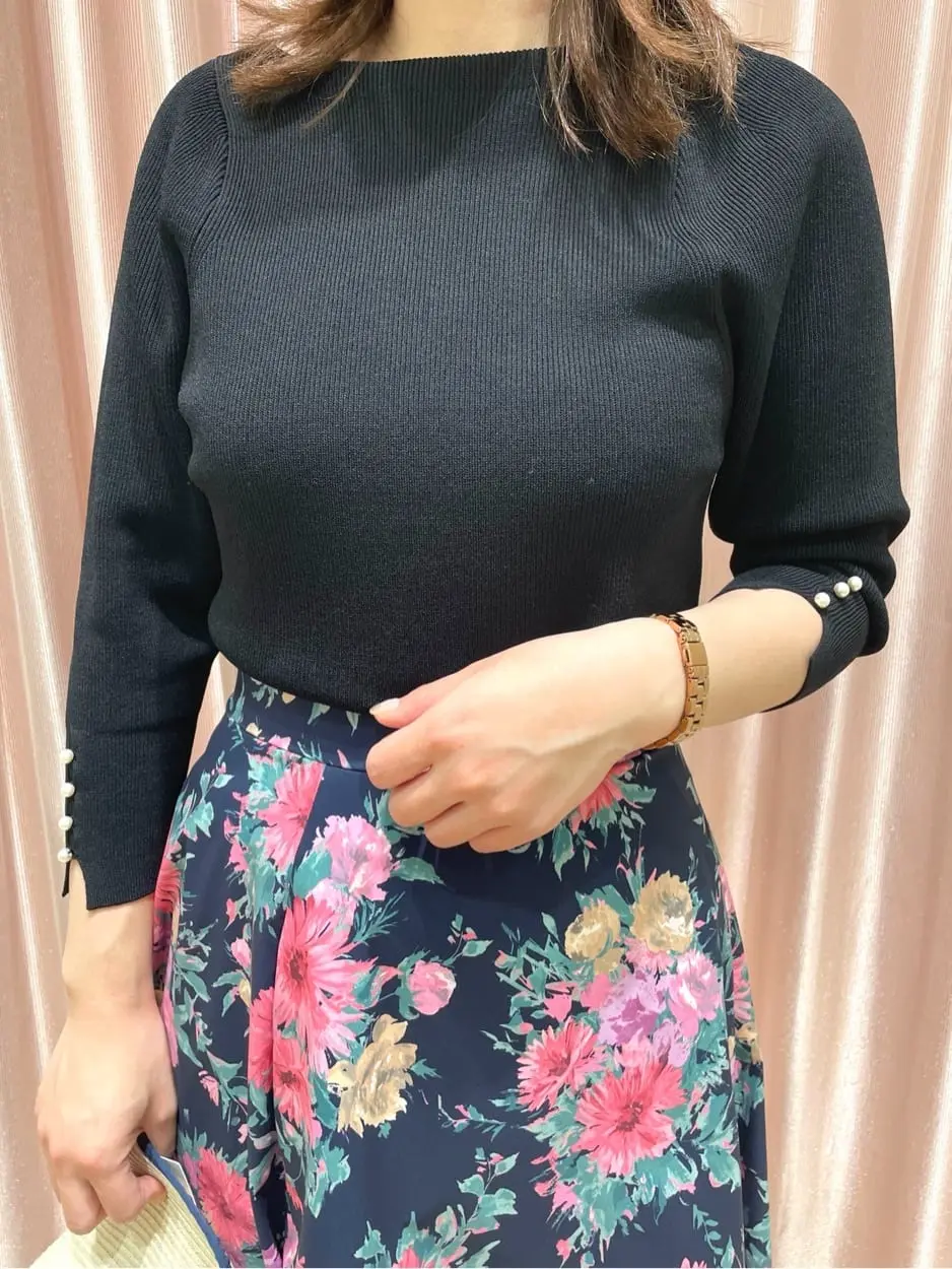 組曲 スタッフ コーディネート画像