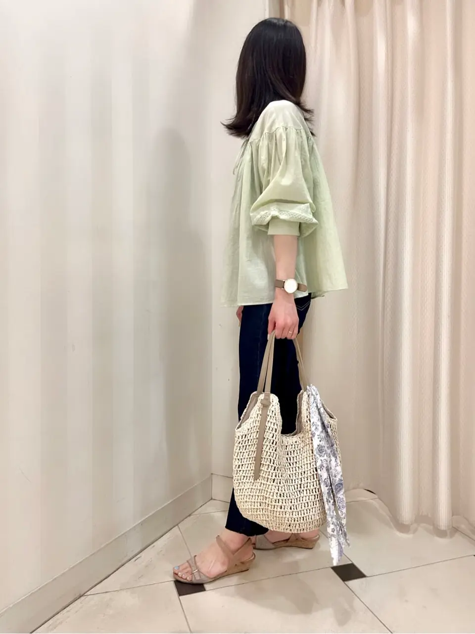 組曲 金井 コーディネート画像