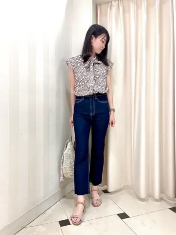 組曲 金井 コーディネート画像