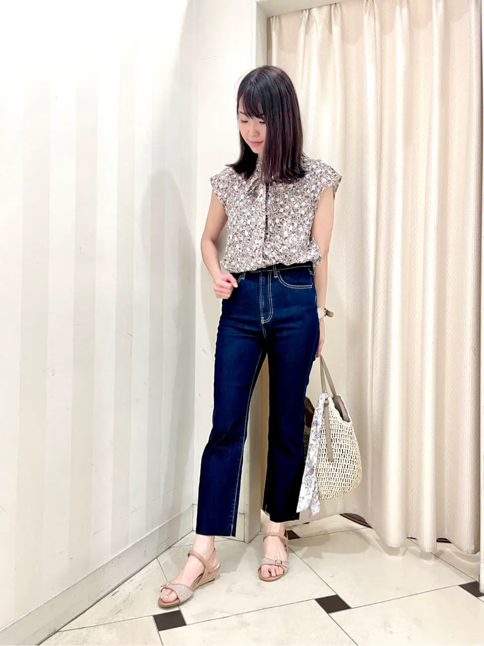 組曲 金井 コーディネート画像