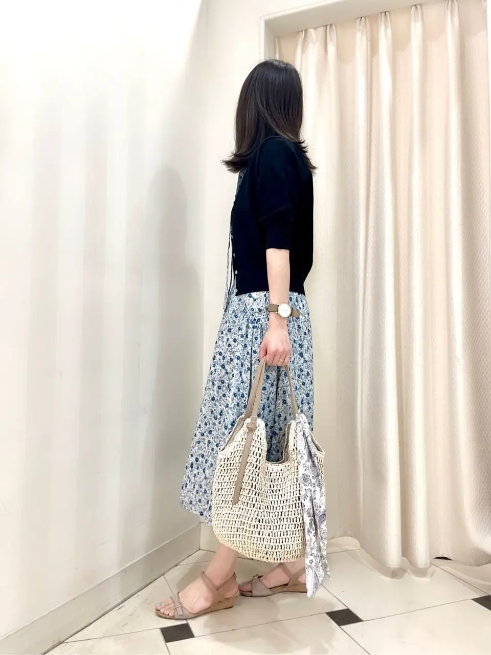 組曲 金井 コーディネート画像