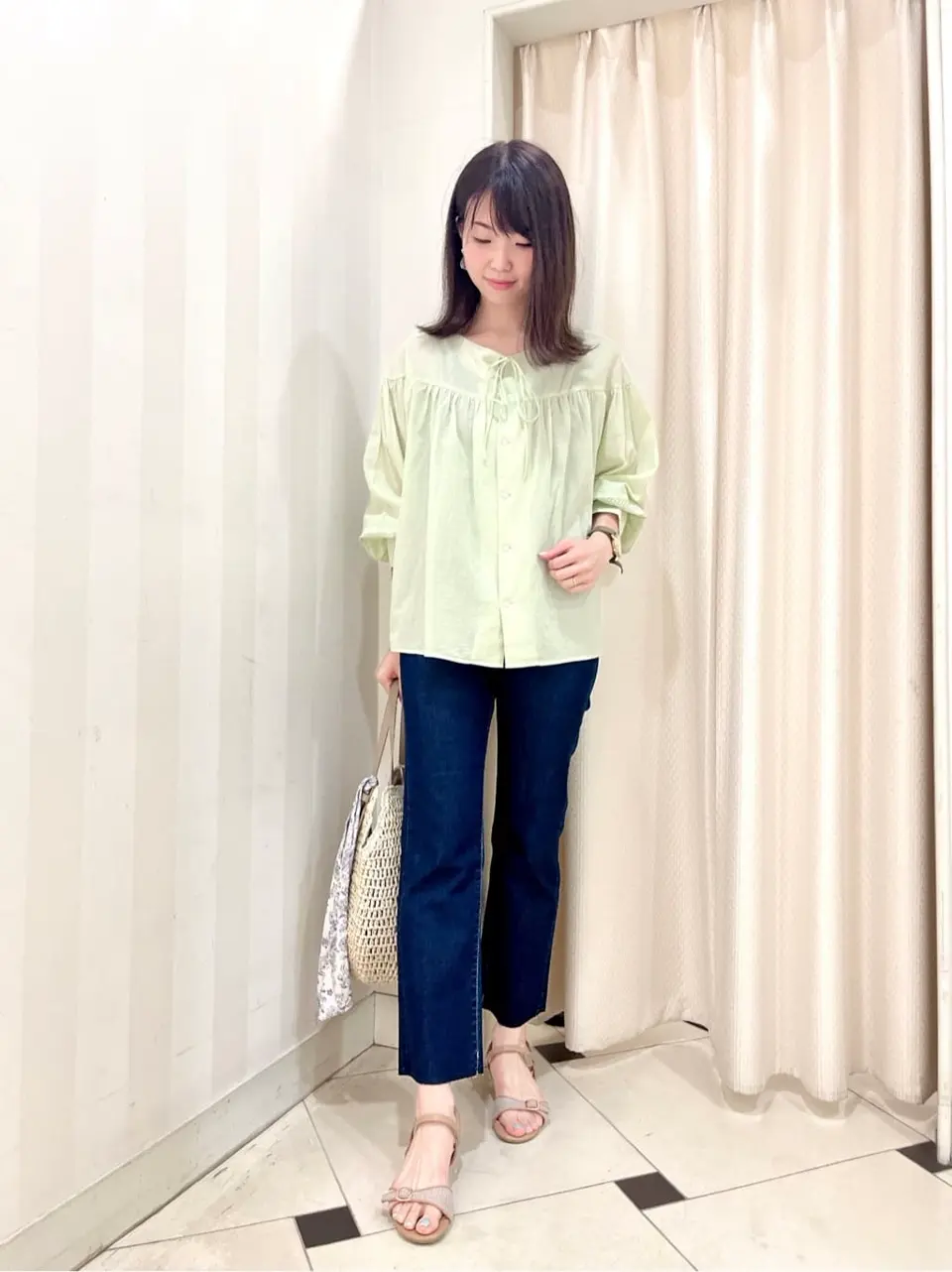 組曲 金井 コーディネート画像