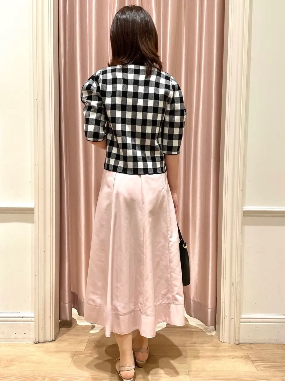 組曲 スタッフ コーディネート画像