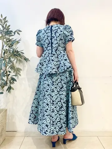 組曲 石井 コーディネート画像