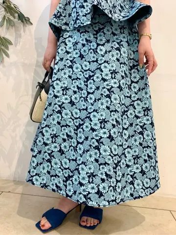 組曲 石井 コーディネート画像