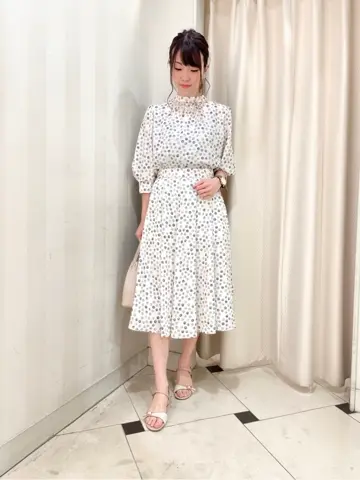 組曲 金井 コーディネート画像