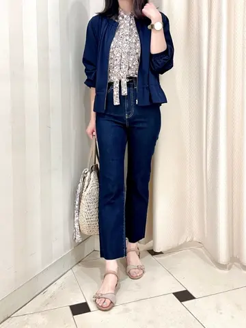 組曲 金井 コーディネート画像