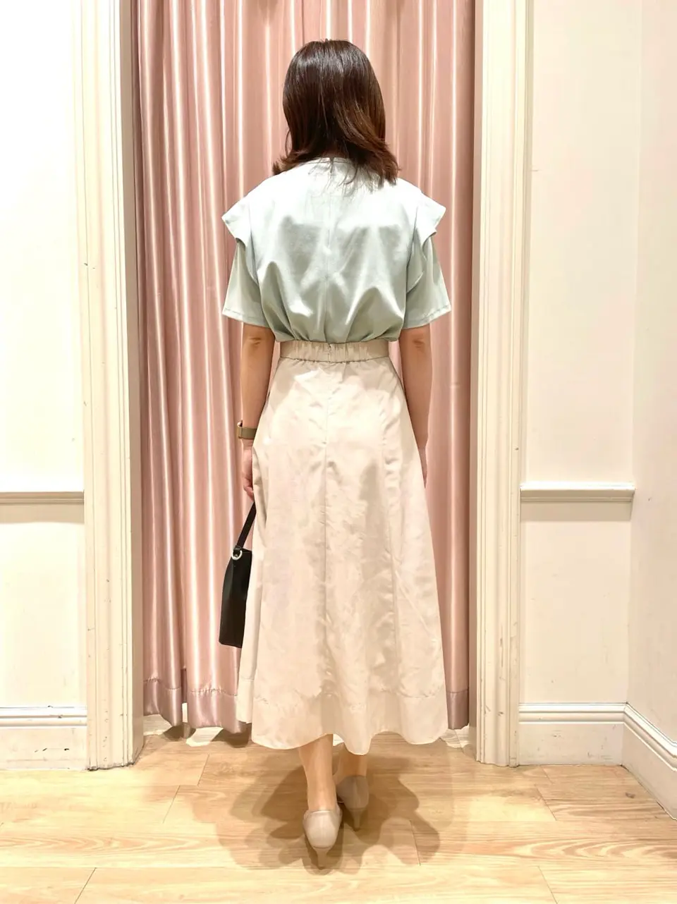 組曲 スタッフ コーディネート画像