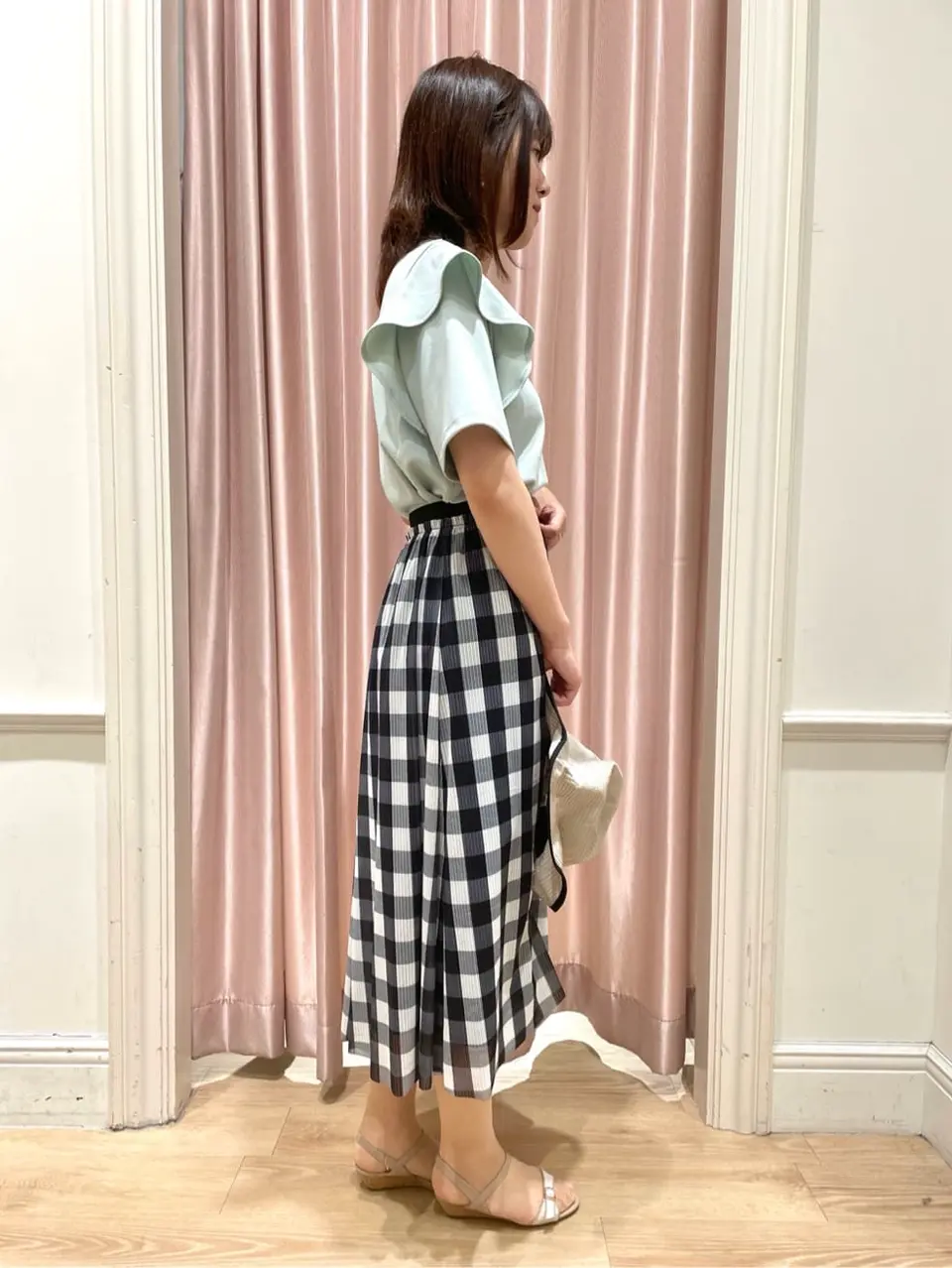 組曲 スタッフ コーディネート画像