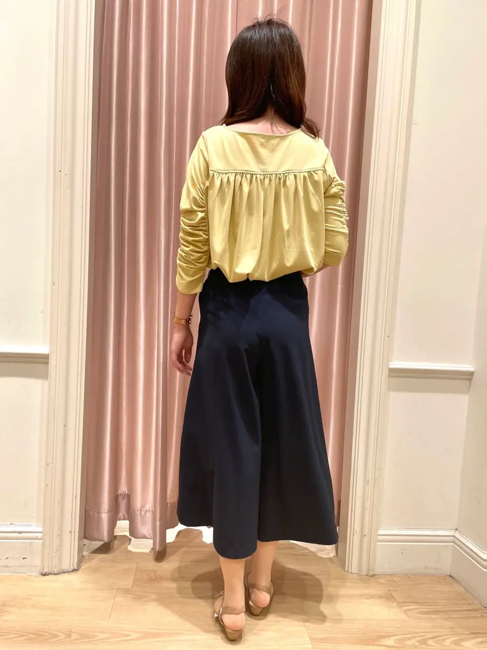 組曲 スタッフ コーディネート画像