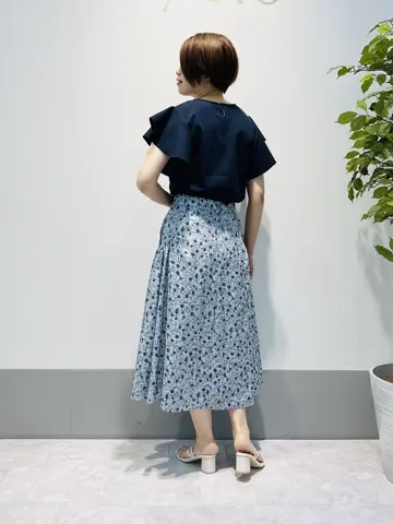 組曲 岡本 コーディネート画像