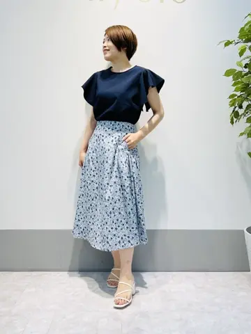 組曲 岡本 コーディネート画像