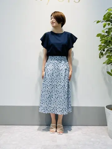 組曲 岡本 コーディネート画像