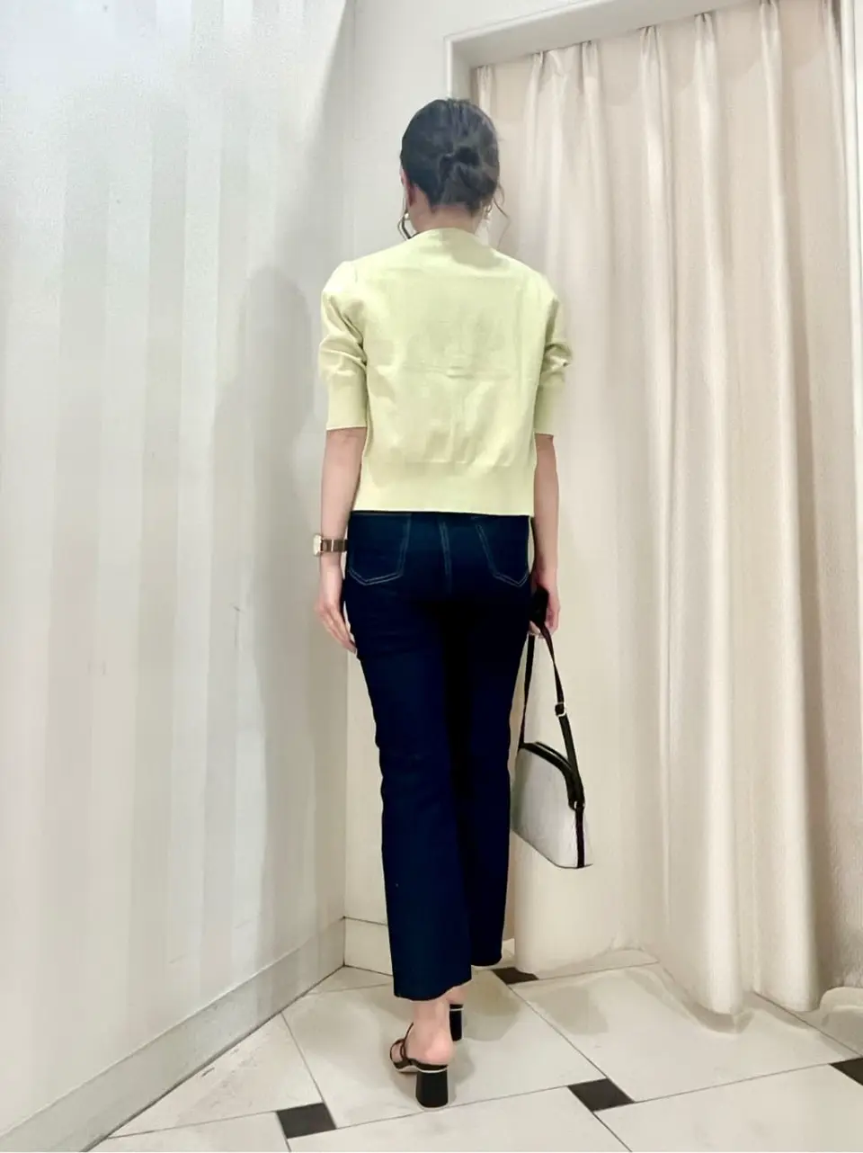 組曲 金井 コーディネート画像