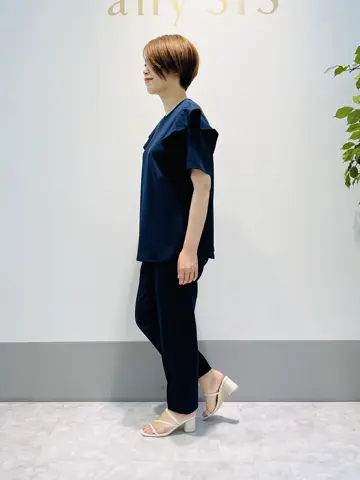 組曲 岡本 コーディネート画像