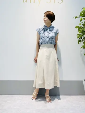 組曲 岡本 コーディネート画像