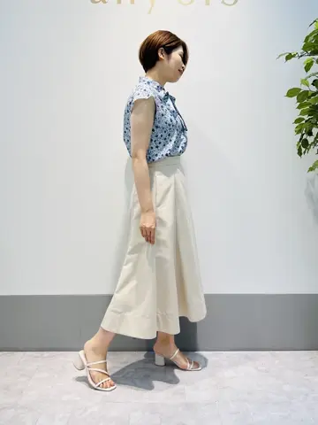 組曲 岡本 コーディネート画像