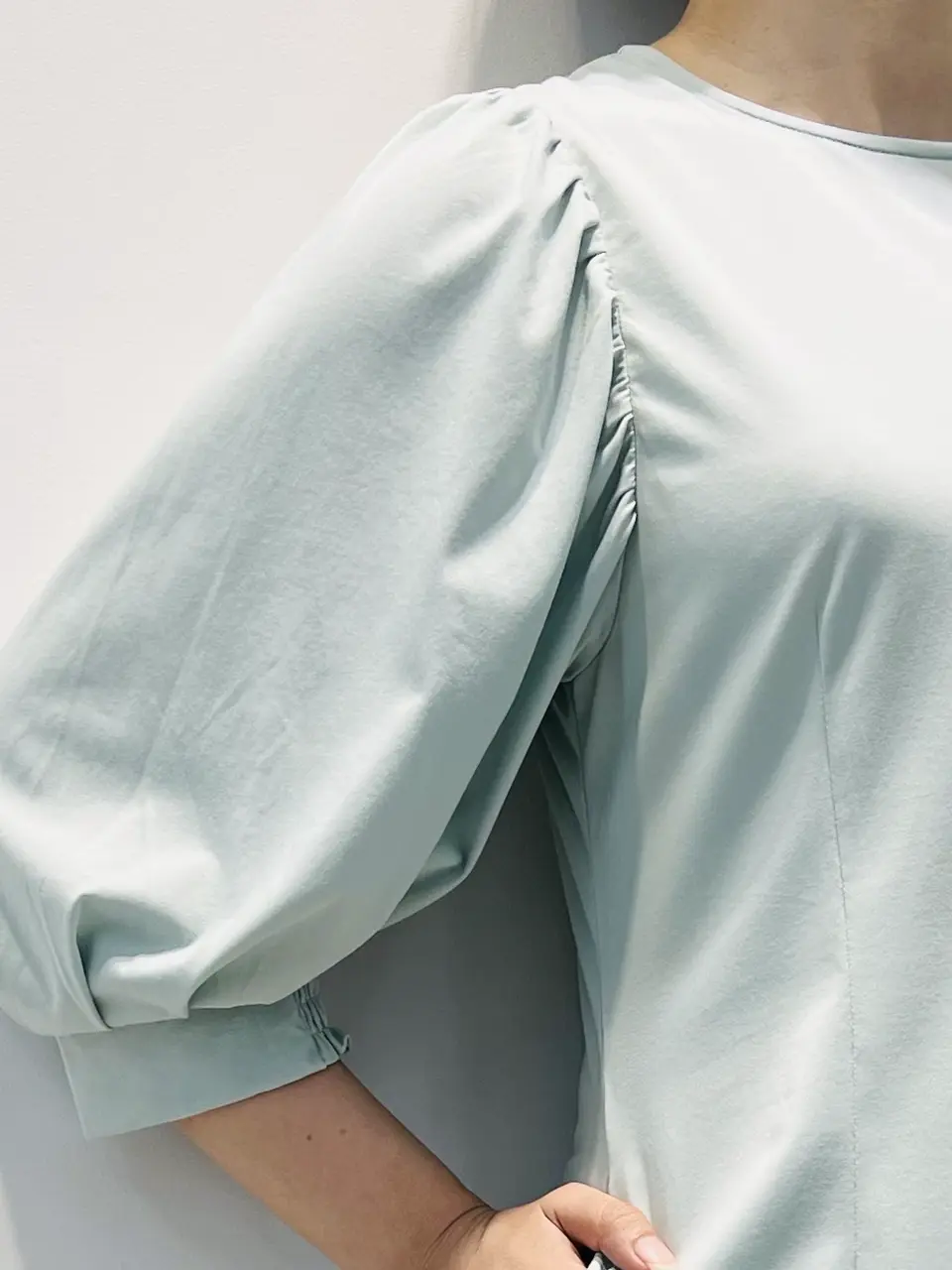 組曲 岡本 コーディネート画像