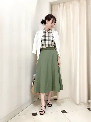 組曲 金井 コーディネート画像