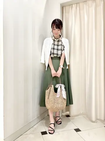 組曲 金井 コーディネート画像