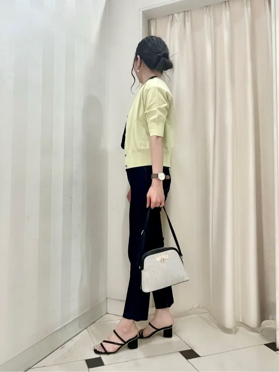 組曲 金井 コーディネート画像