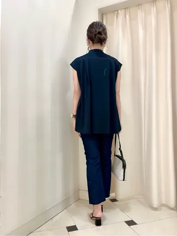 組曲 金井 コーディネート画像