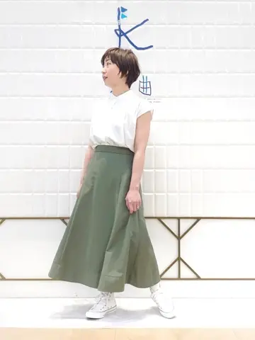 組曲 井上 コーディネート画像