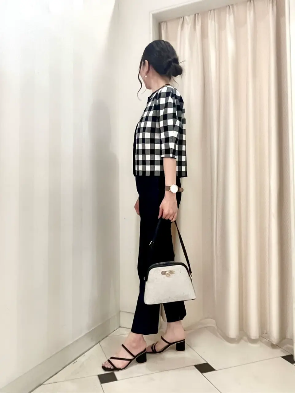 組曲 金井 コーディネート画像