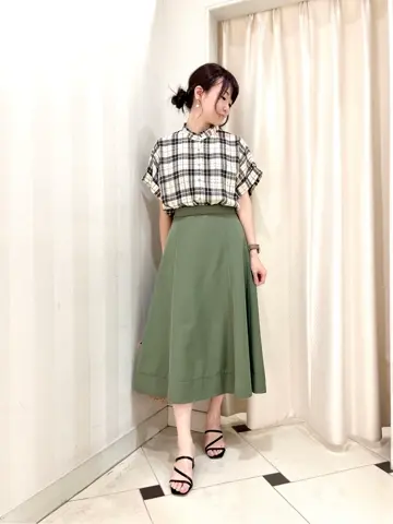 組曲 金井 コーディネート画像