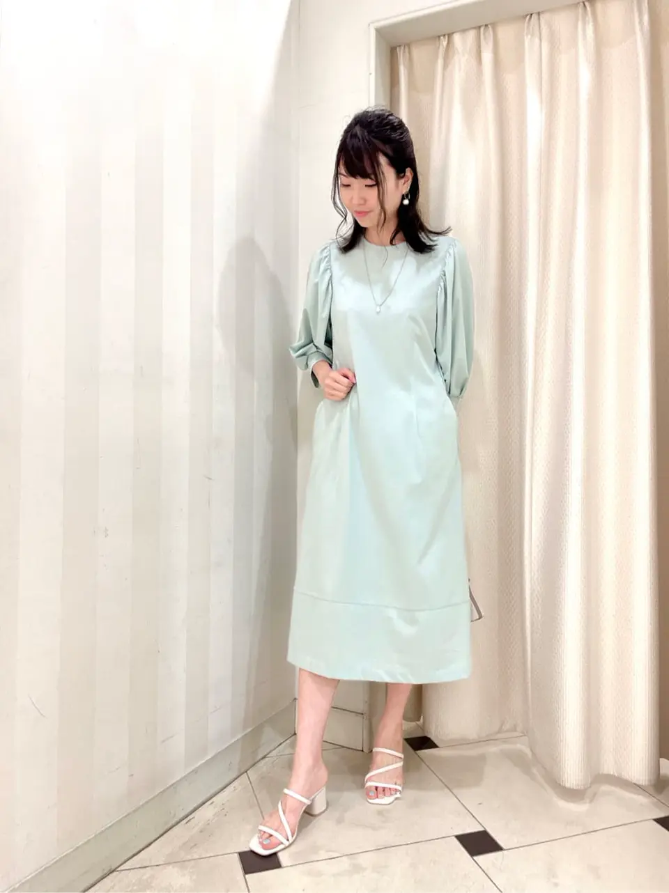 組曲 金井 コーディネート画像