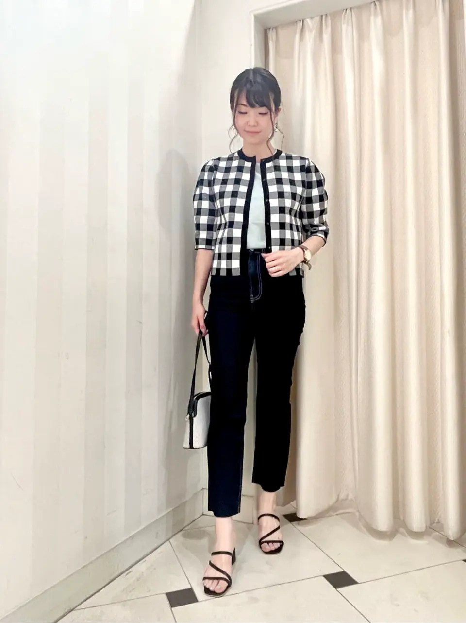 組曲 金井 コーディネート画像