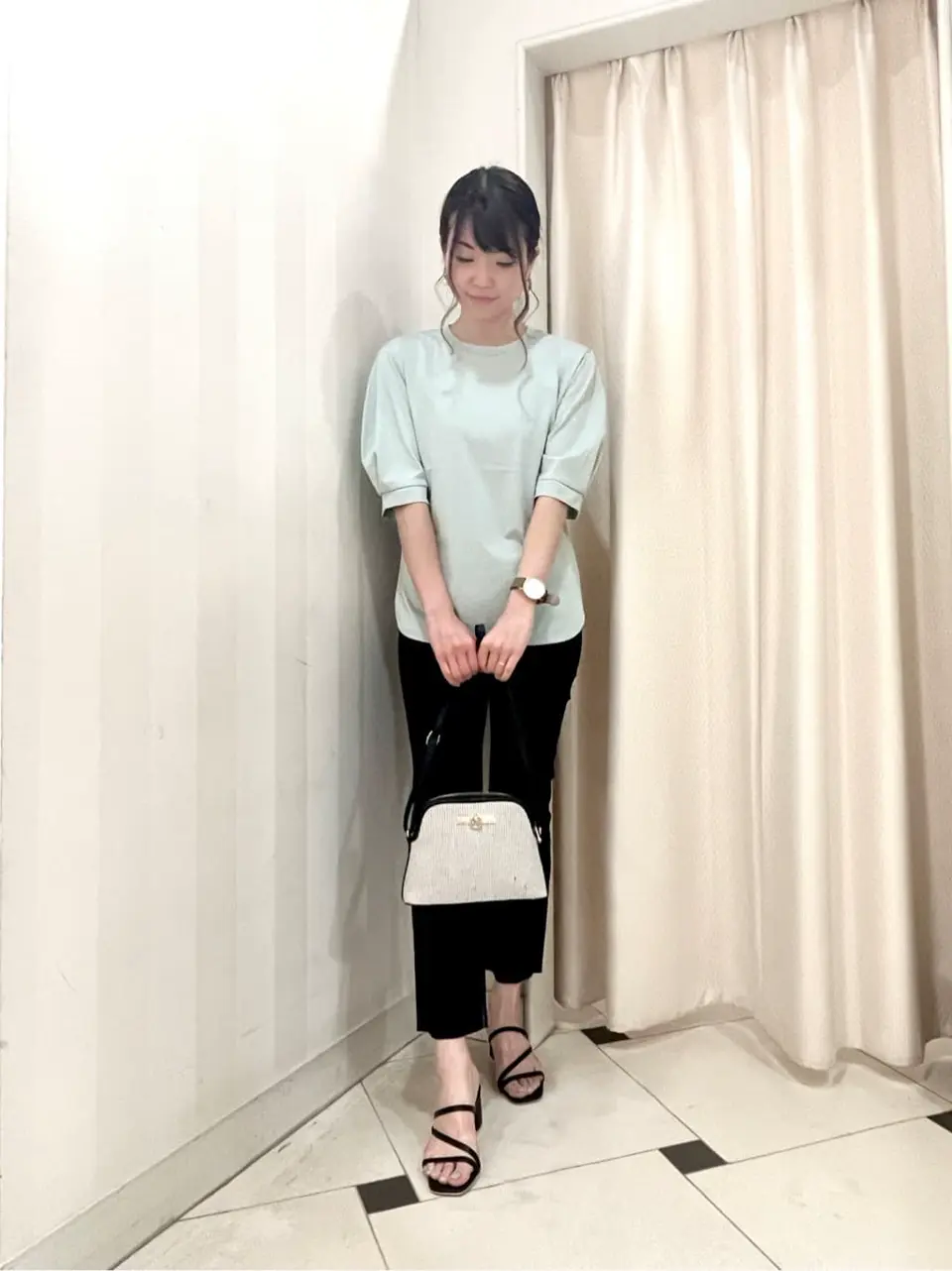 組曲 金井 コーディネート画像