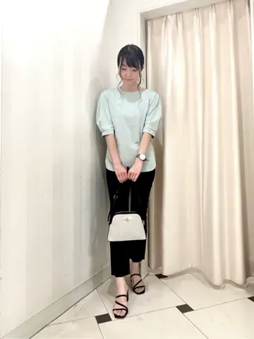 組曲 金井 コーディネート画像