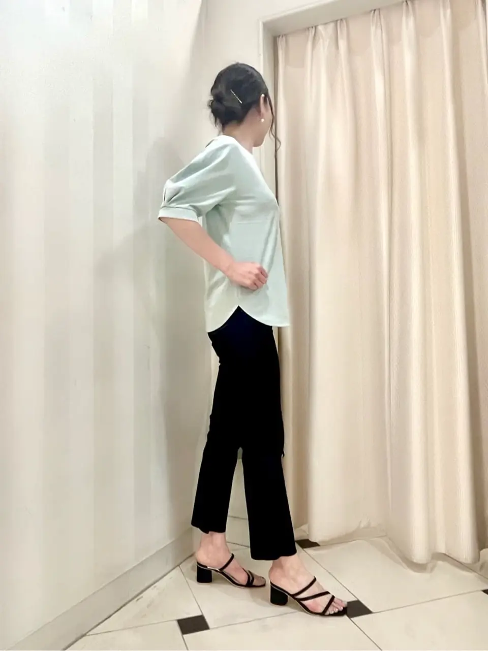 組曲 金井 コーディネート画像