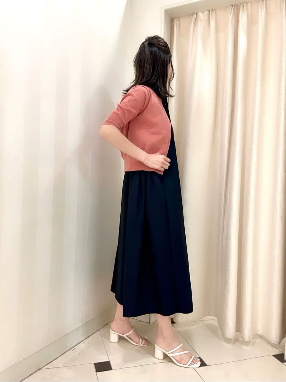 組曲 金井 コーディネート画像