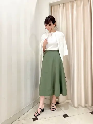 組曲 金井 コーディネート画像