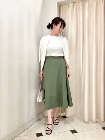 組曲 金井 コーディネート画像