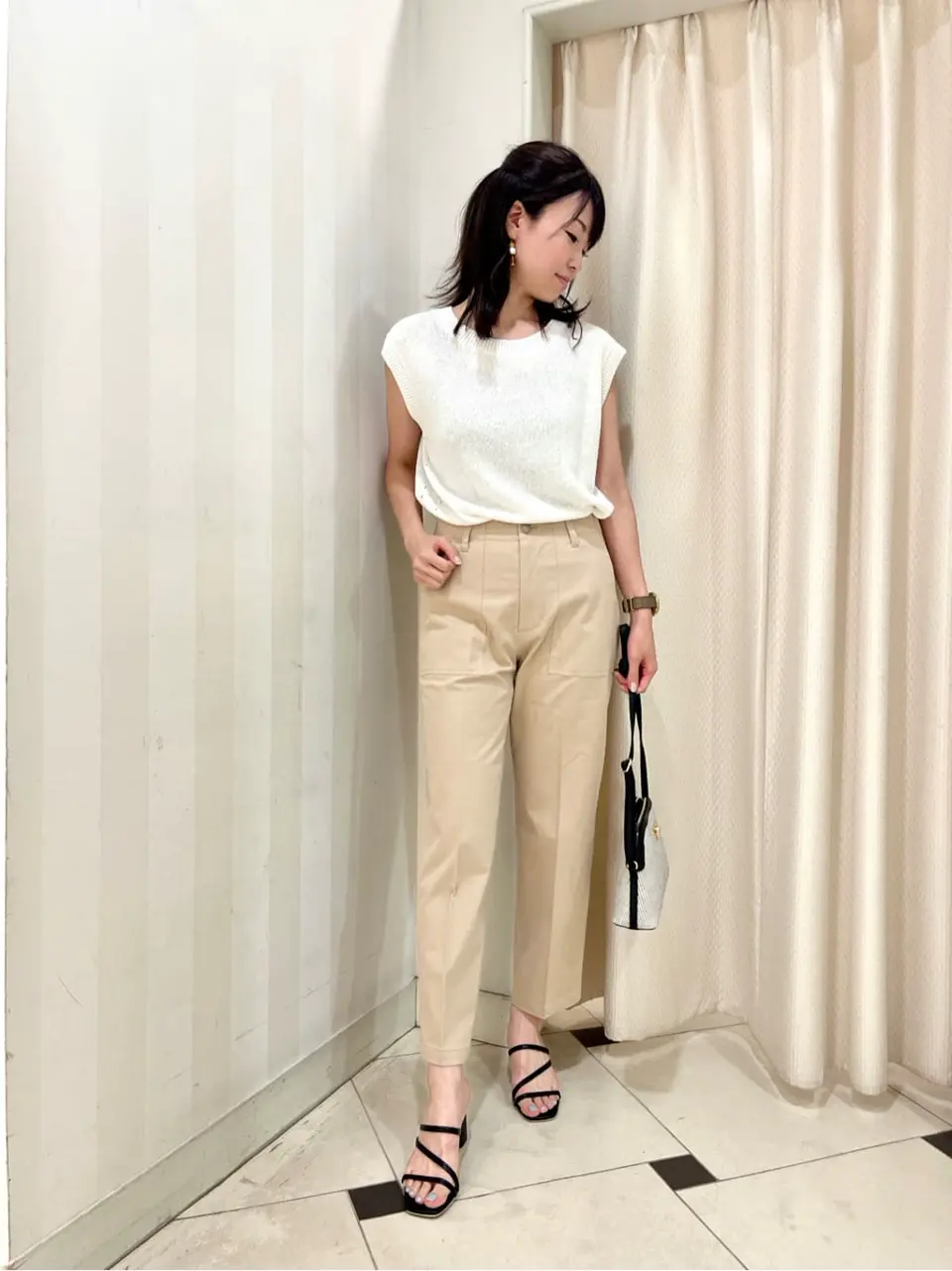 組曲 金井 コーディネート画像