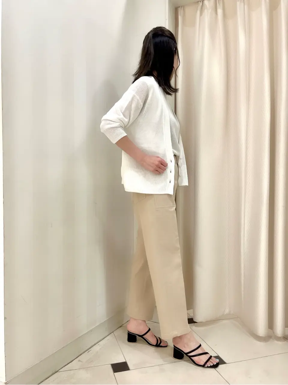 組曲 金井 コーディネート画像