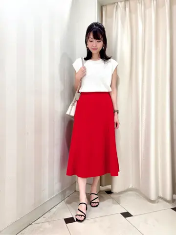 組曲 金井 コーディネート画像