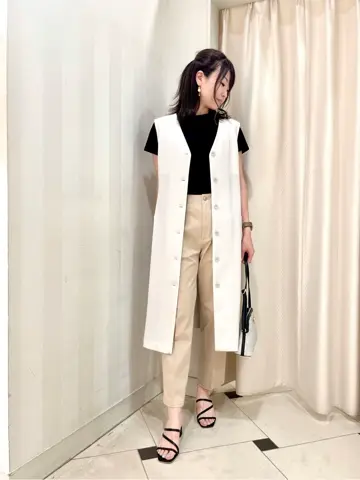 組曲 金井 コーディネート画像