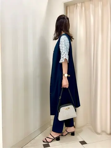 組曲 金井 コーディネート画像