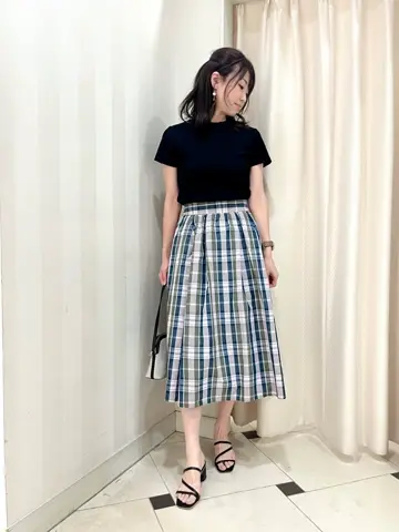 組曲 金井 コーディネート画像